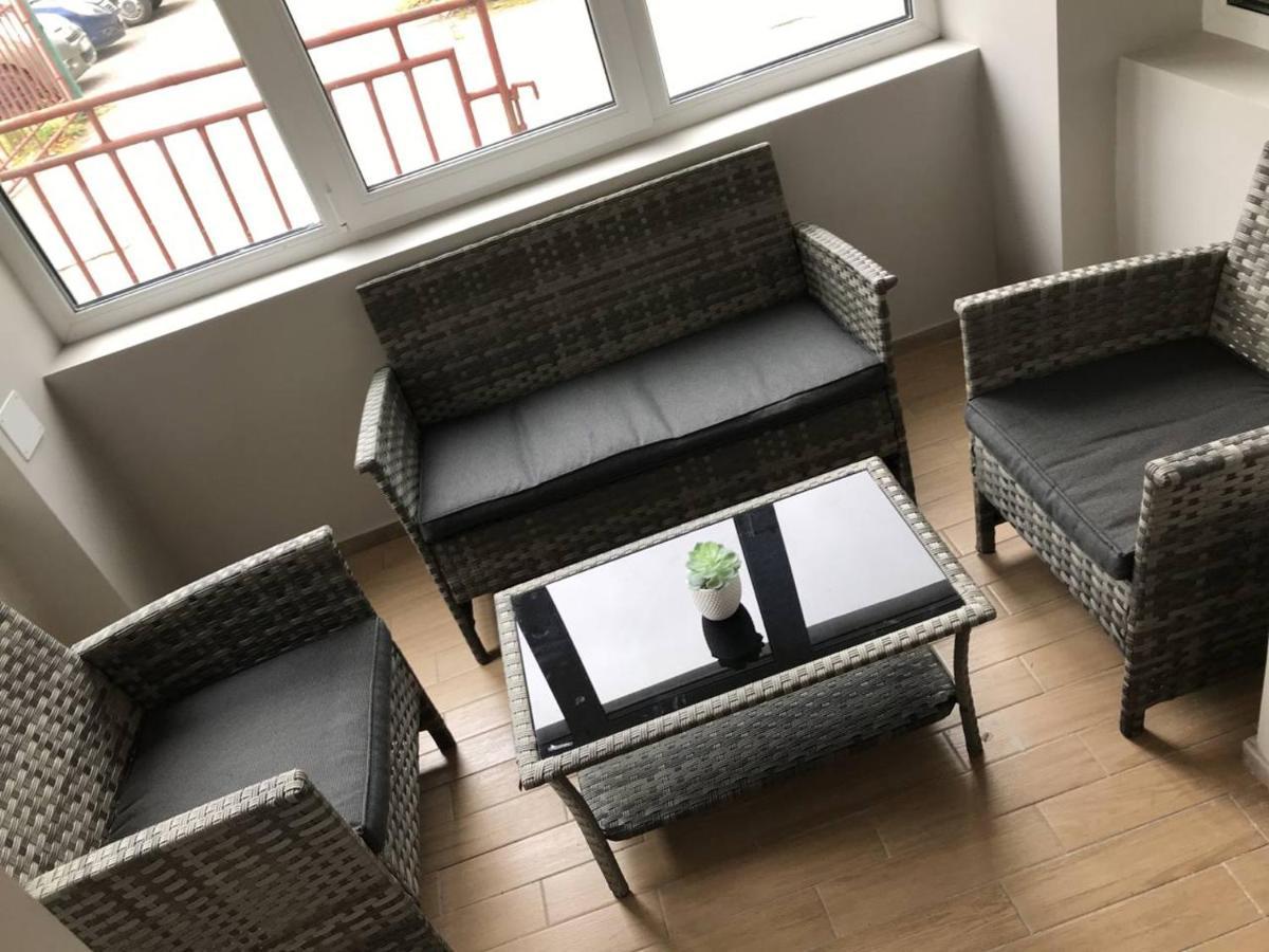 Bazze Hostel Klaipeda Ngoại thất bức ảnh